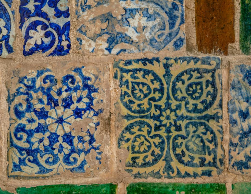 traditional tiles in china